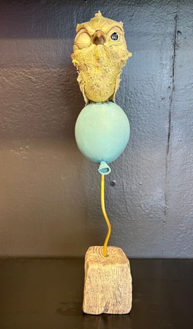 Hovedbilde Keramikk fugl på blå ballong 39 cm GV43